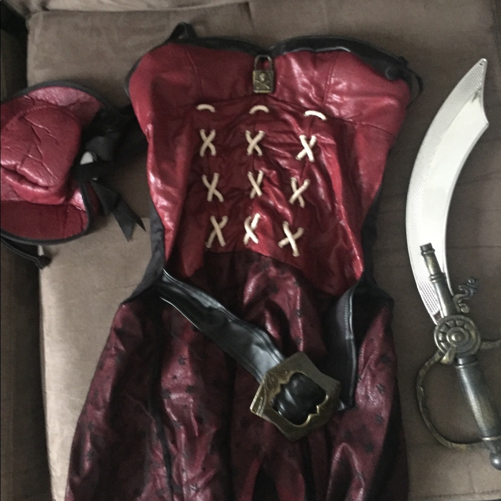 Sweetheart Pirate Halloween Costume